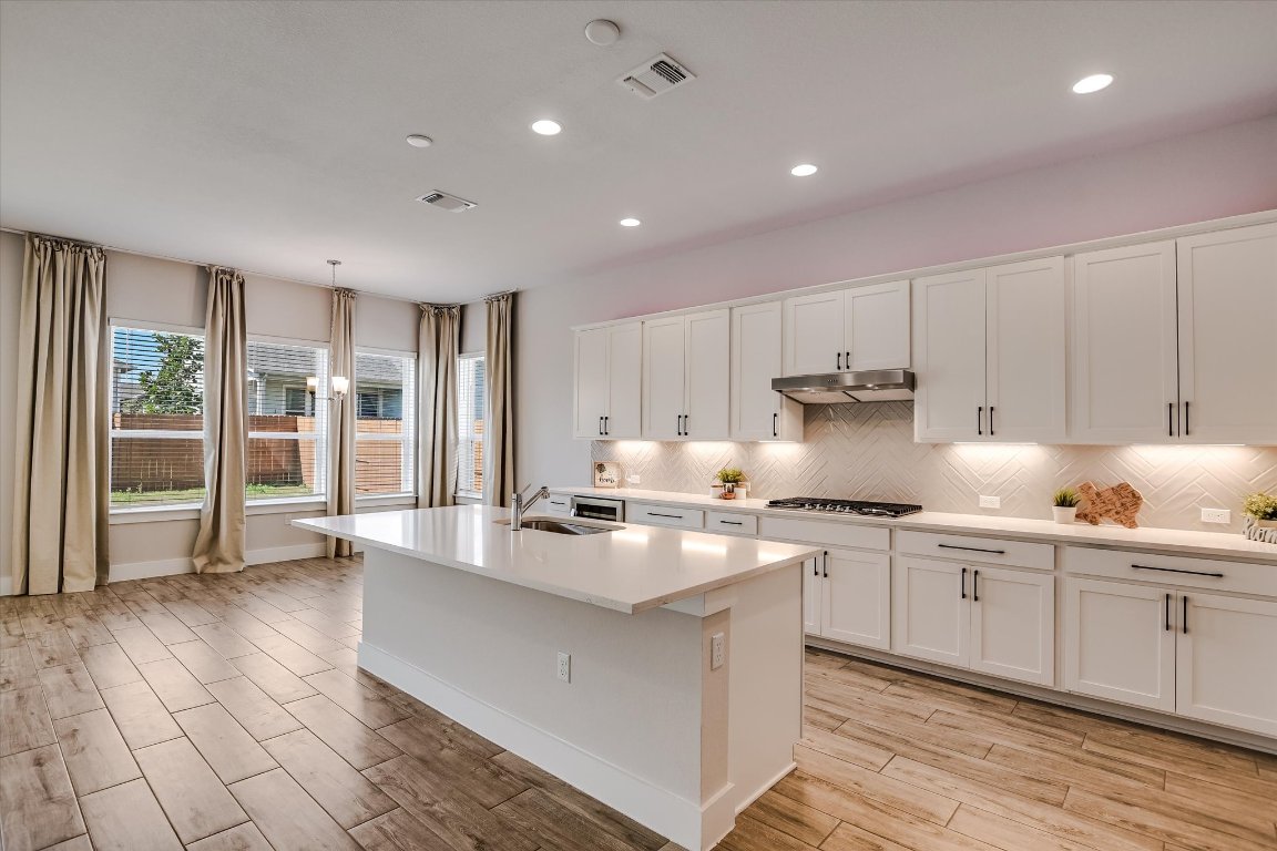 9112 Chrysler Bend , Austin, TX, 78744 | 5236183 | Realty Texas LLC