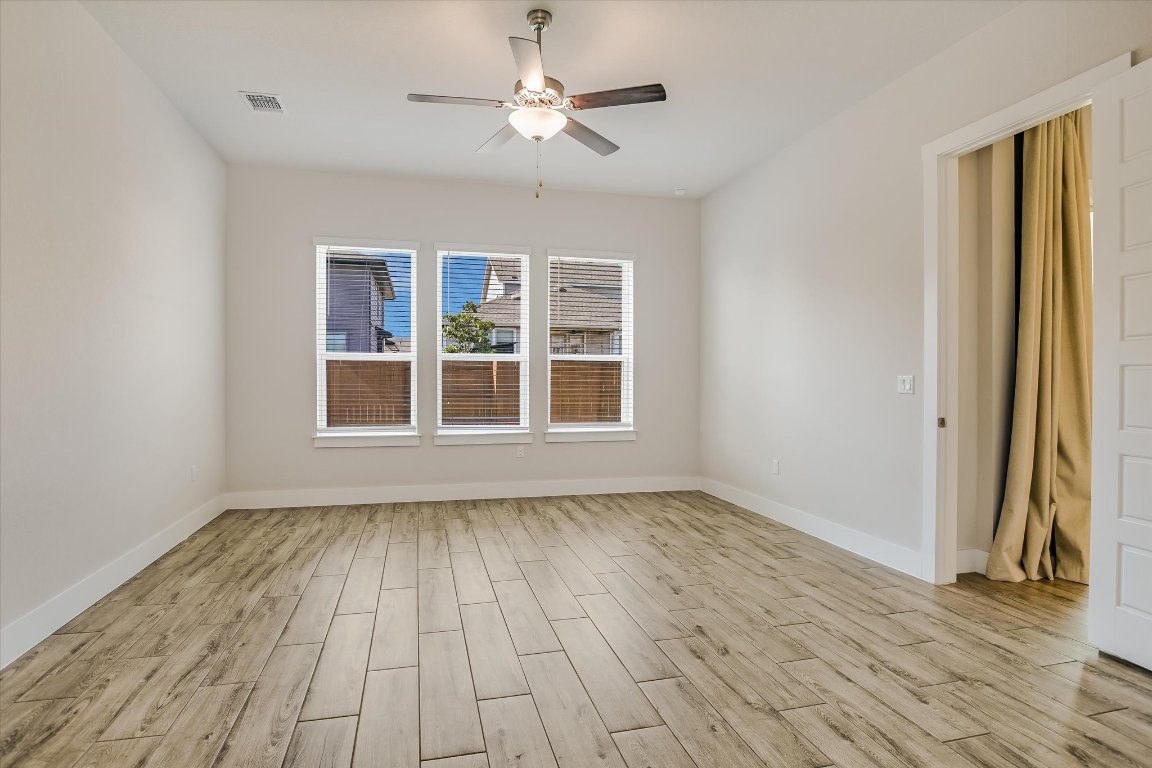 9112 Chrysler Bend , Austin, TX, 78744 | 5236183 | Realty Texas LLC
