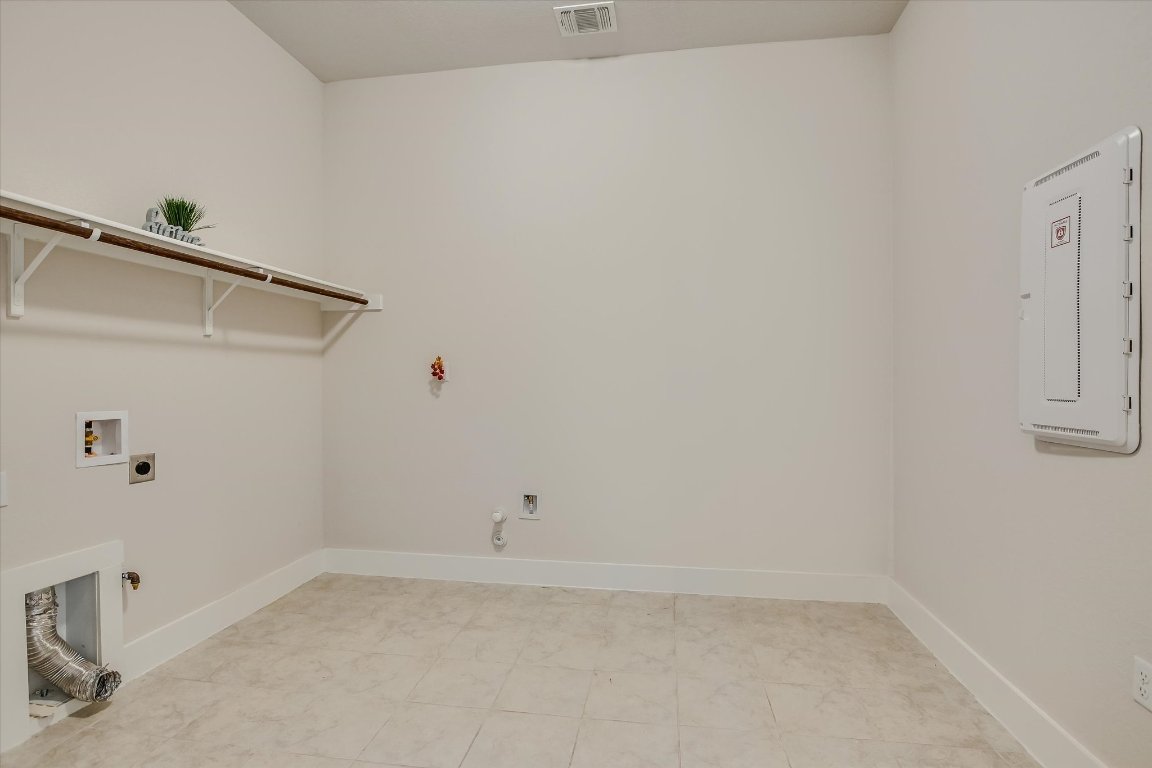 9112 Chrysler Bend , Austin, TX, 78744 | 5236183 | Realty Texas LLC