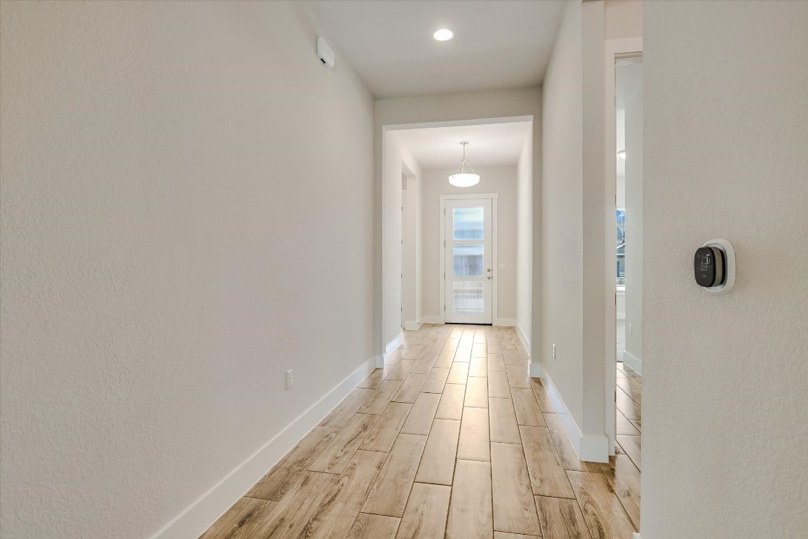 9112 Chrysler Bend , Austin, TX, 78744 | 5236183 | Realty Texas LLC