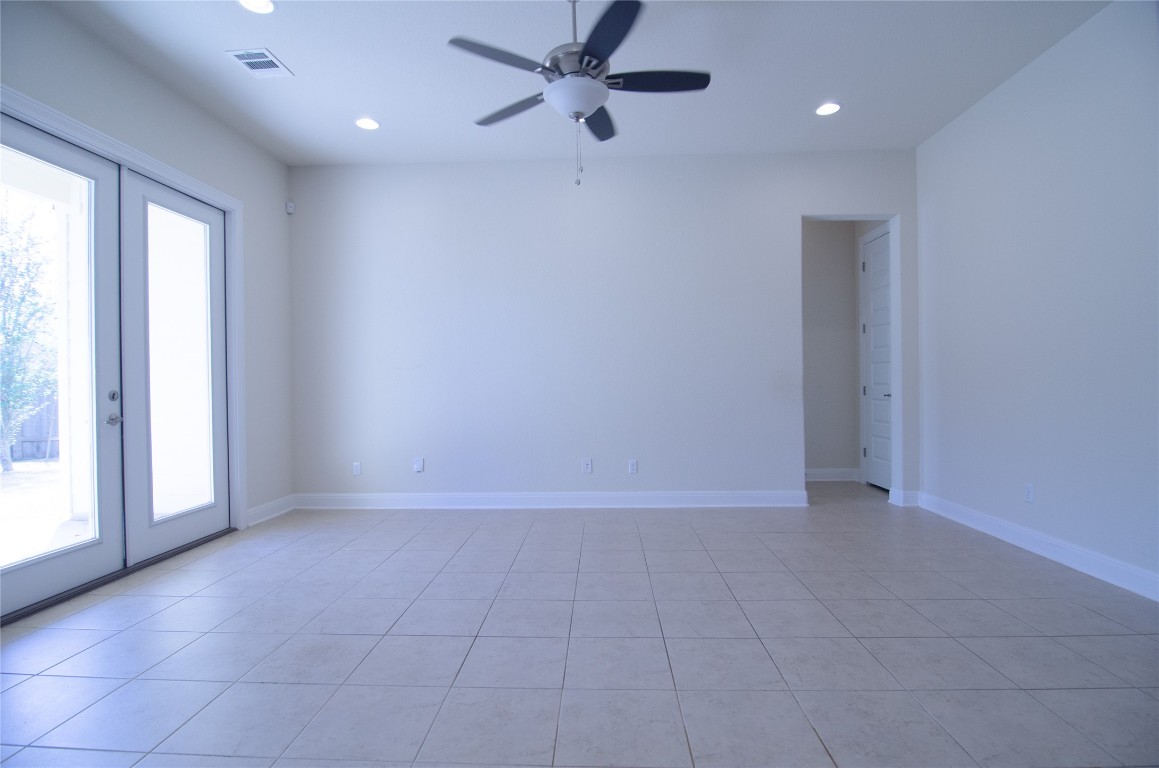 3750 E Palm Valley Boulevard 93 , Round Rock, TX, 78665 | 1877179 | Realty Texas LLC