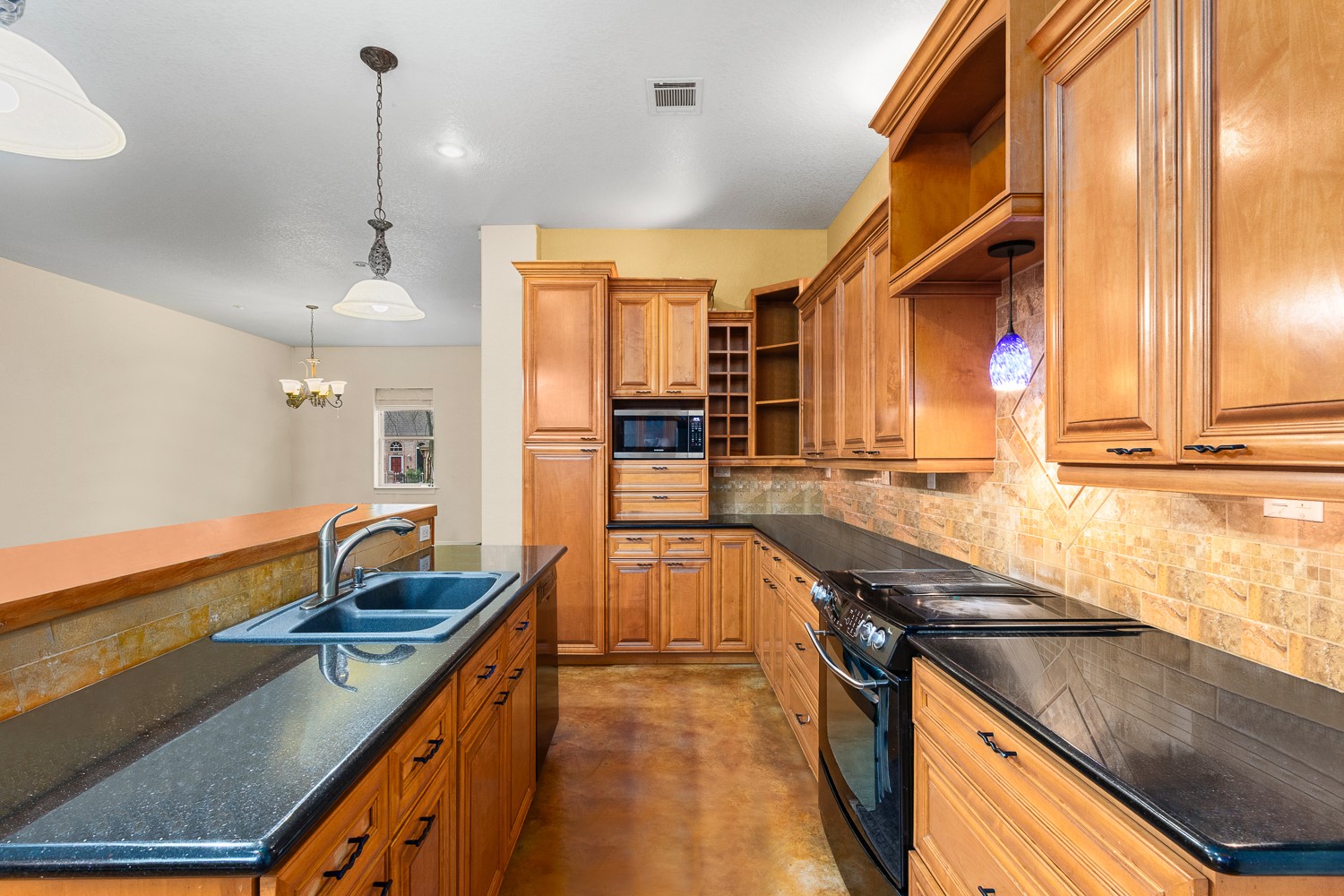 1923 Tucumcari Drive , Houston, TX, 77090 | 11733819 | Realty Texas LLC