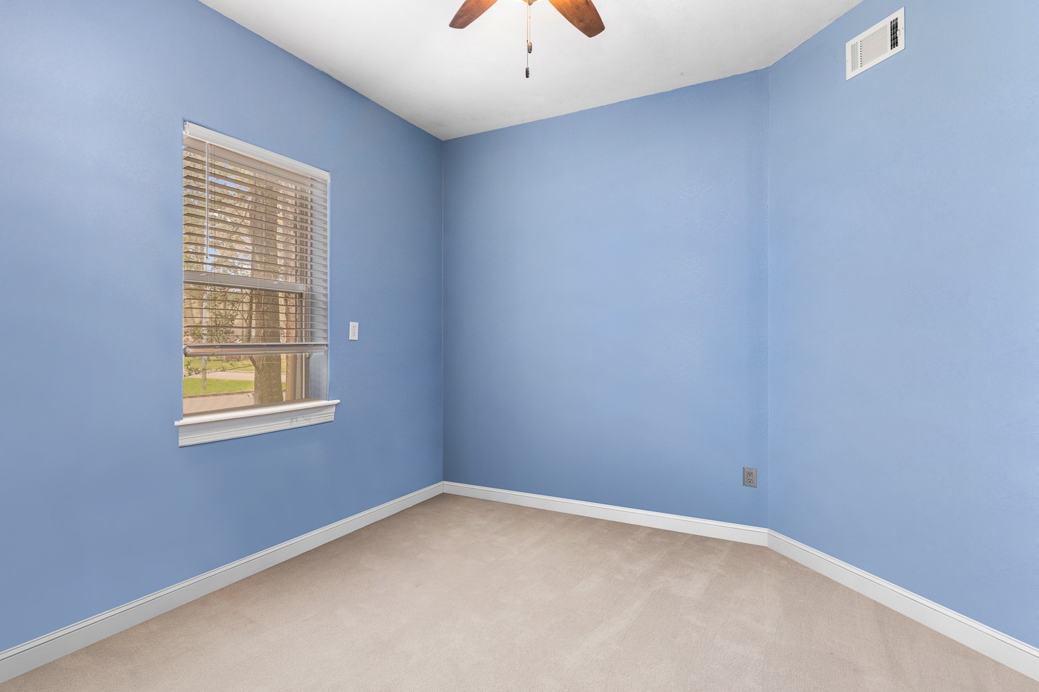 1923 Tucumcari Drive , Houston, TX, 77090 | 11733819 | Realty Texas LLC