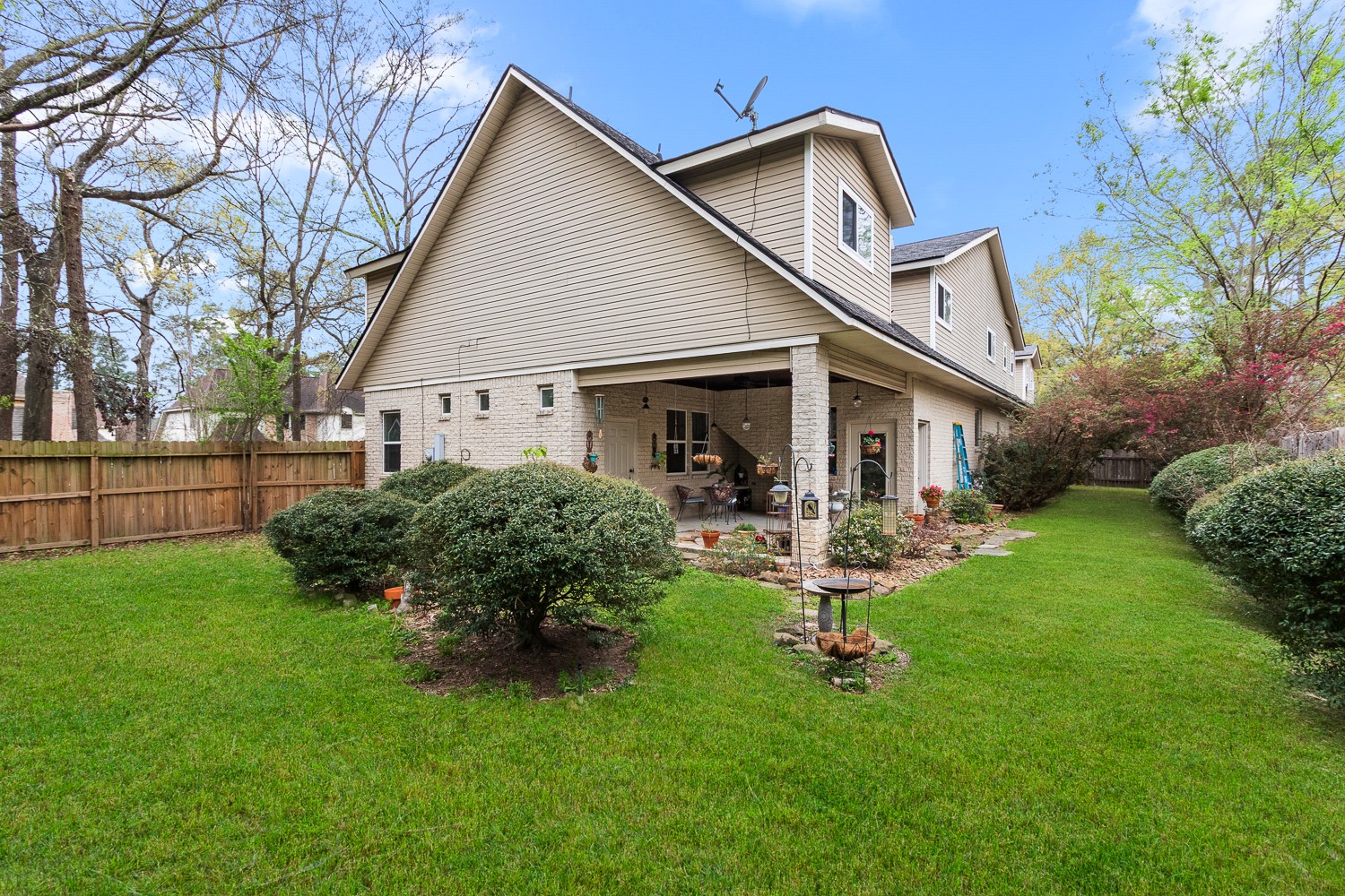 1923 Tucumcari Drive , Houston, TX, 77090 | 11733819 | Realty Texas LLC