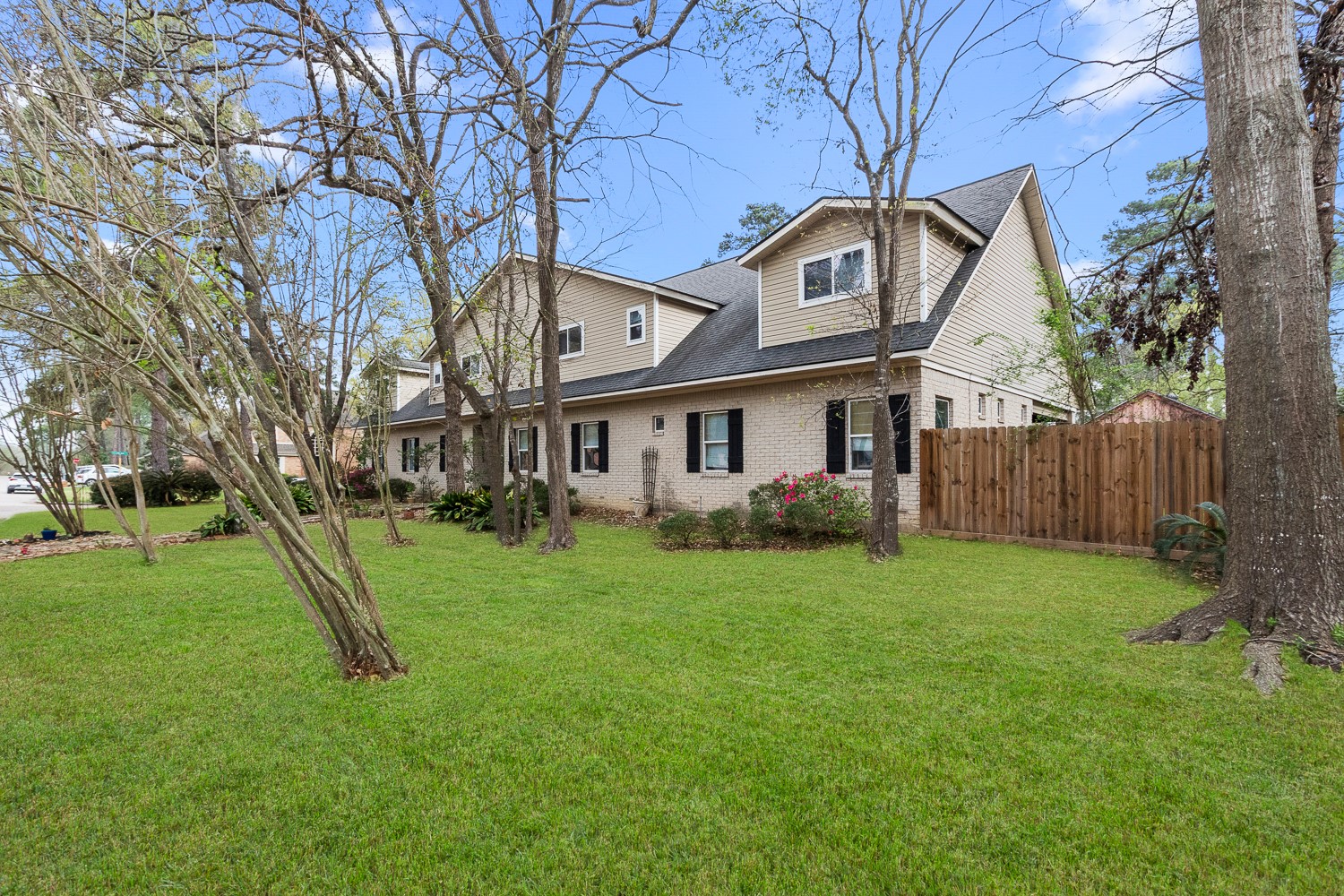 1923 Tucumcari Drive , Houston, TX, 77090 | 11733819 | Realty Texas LLC