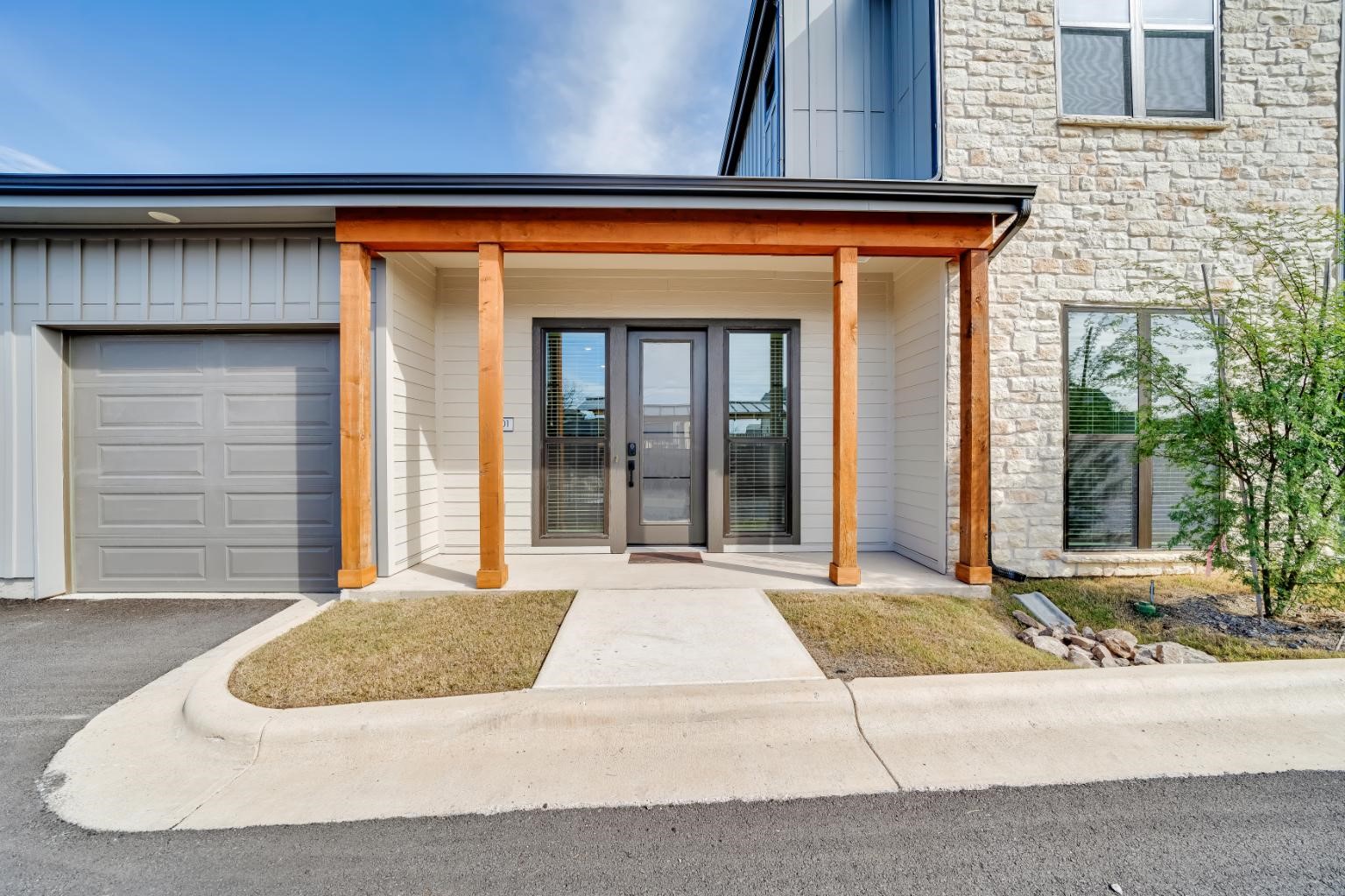 1601-201 Mustang Drive , Marble Falls, TX, 78654 | 35083147 | Realty Texas LLC