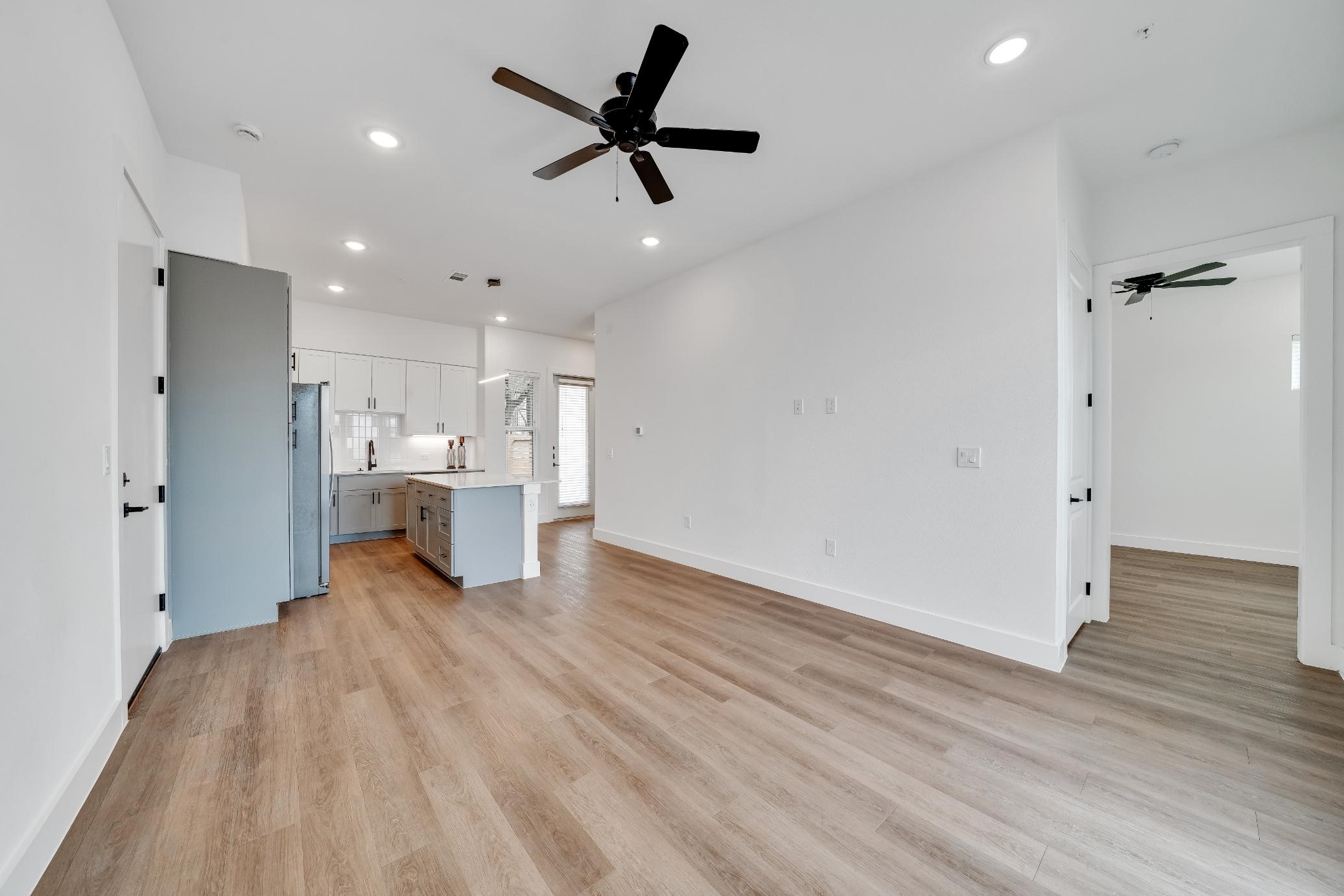 1601-201 Mustang Drive , Marble Falls, TX, 78654 | 35083147 | Realty Texas LLC