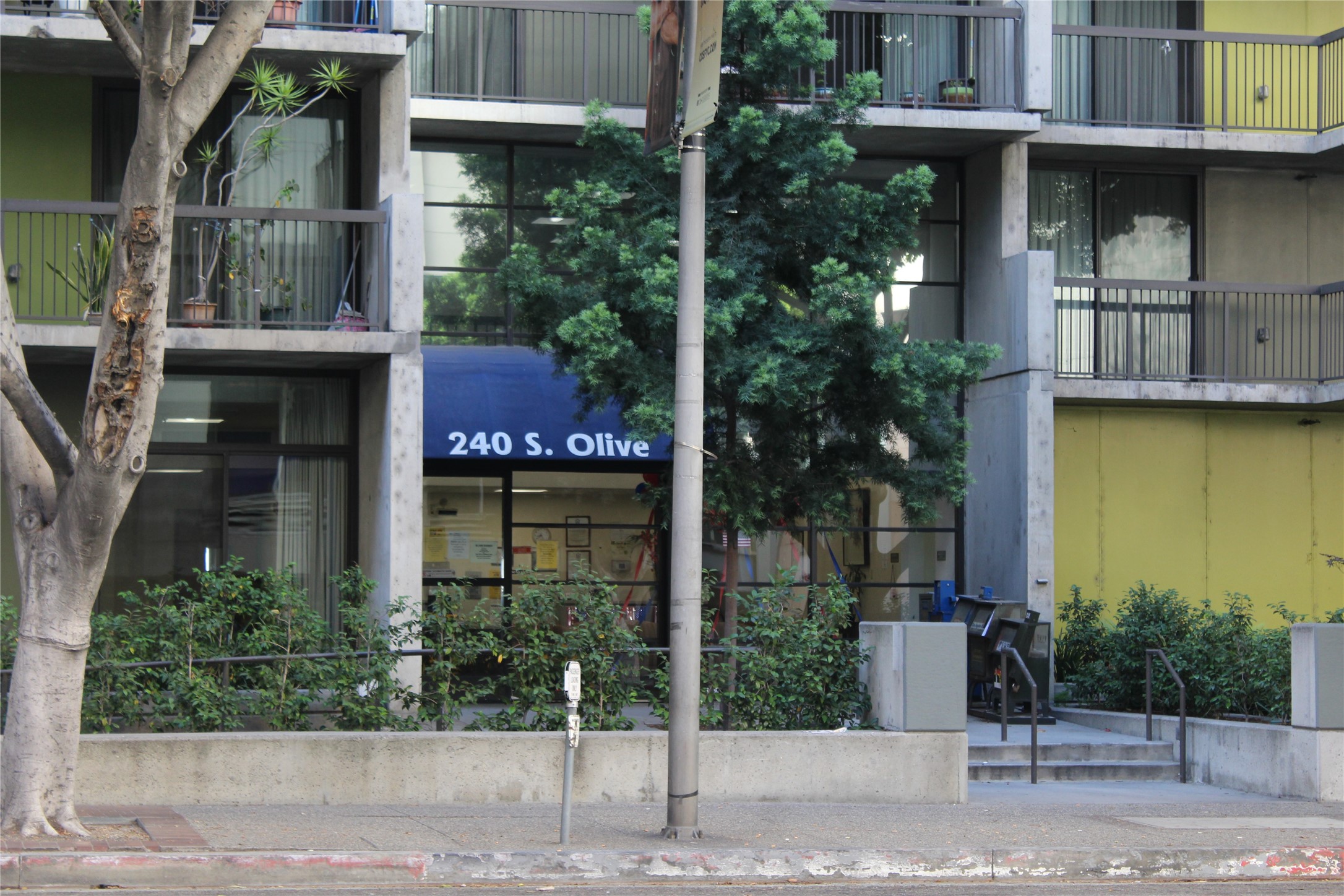 255 S Hill St , Los Angeles, CA, 90012 | 22428150 | Realty Texas LLC