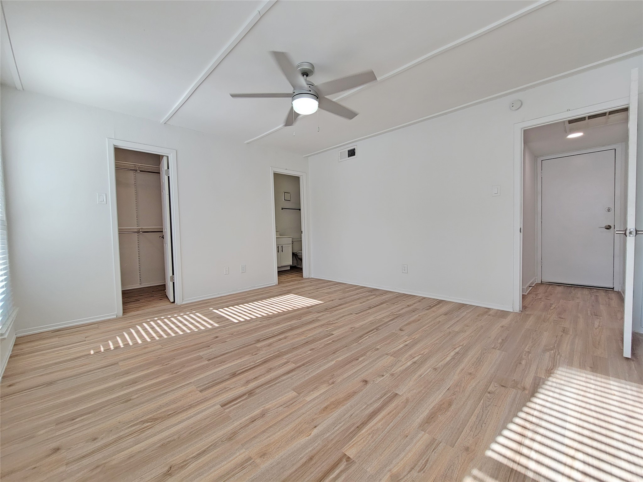 4820 Westgrove Drive B2007 , Addison, TX, 75001 | 20872675 | Realty Texas LLC