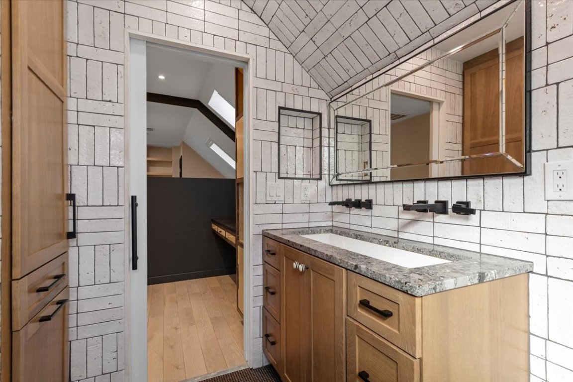 8719 Crest Ridge Circle , Austin, TX, 78750 | 8433847 | Realty Texas LLC