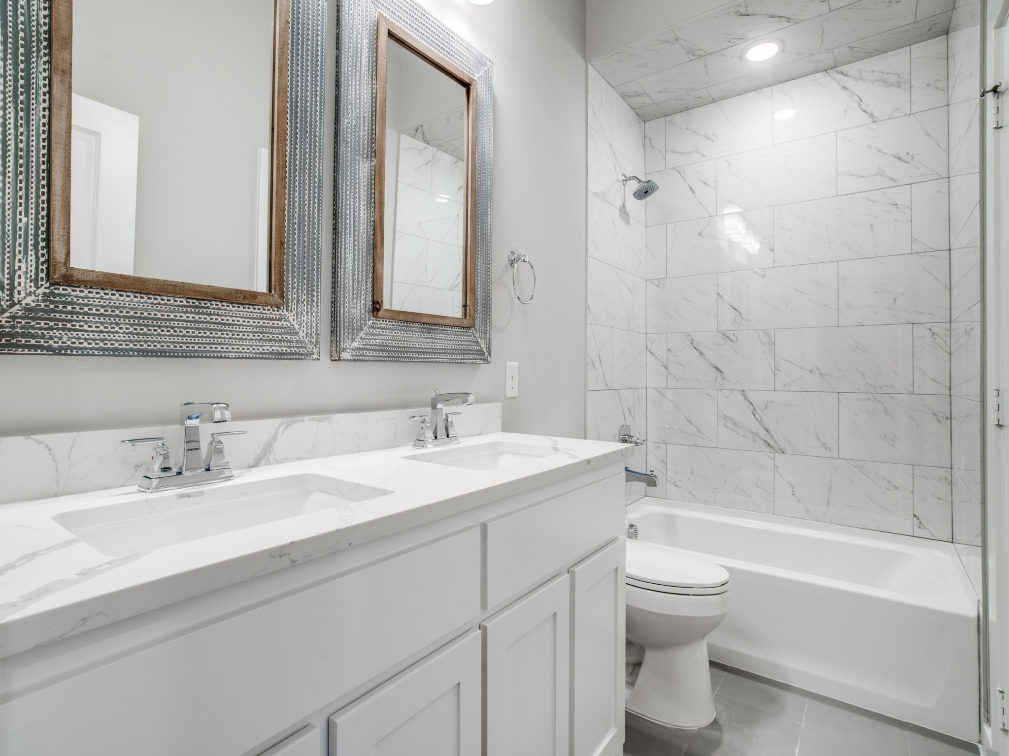 203 Lakeview Circle , Pilot Point, TX, 76258 | 20872845 | Realty Texas LLC