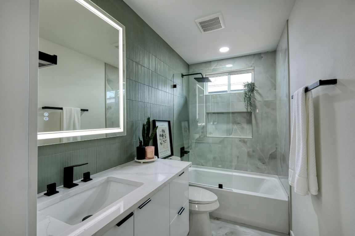 3202 Kay Street , Austin, TX, 78702 | 2918587 | Realty Texas LLC