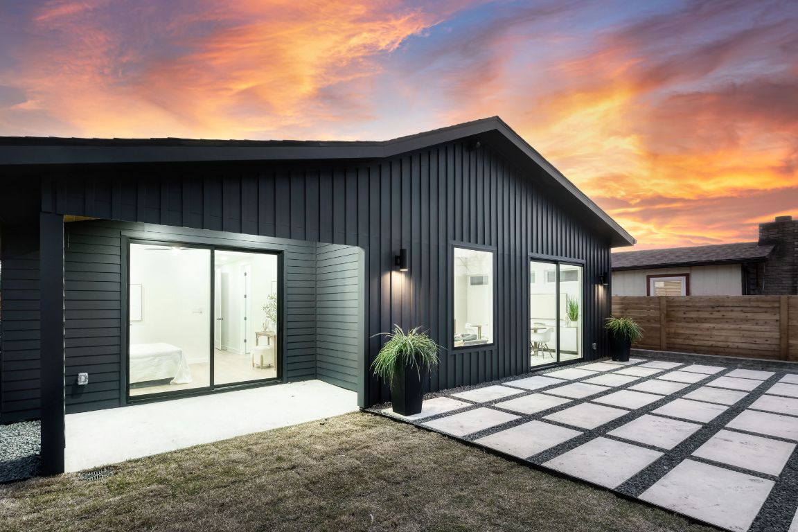 3202 Kay Street , Austin, TX, 78702 | 2918587 | Realty Texas LLC