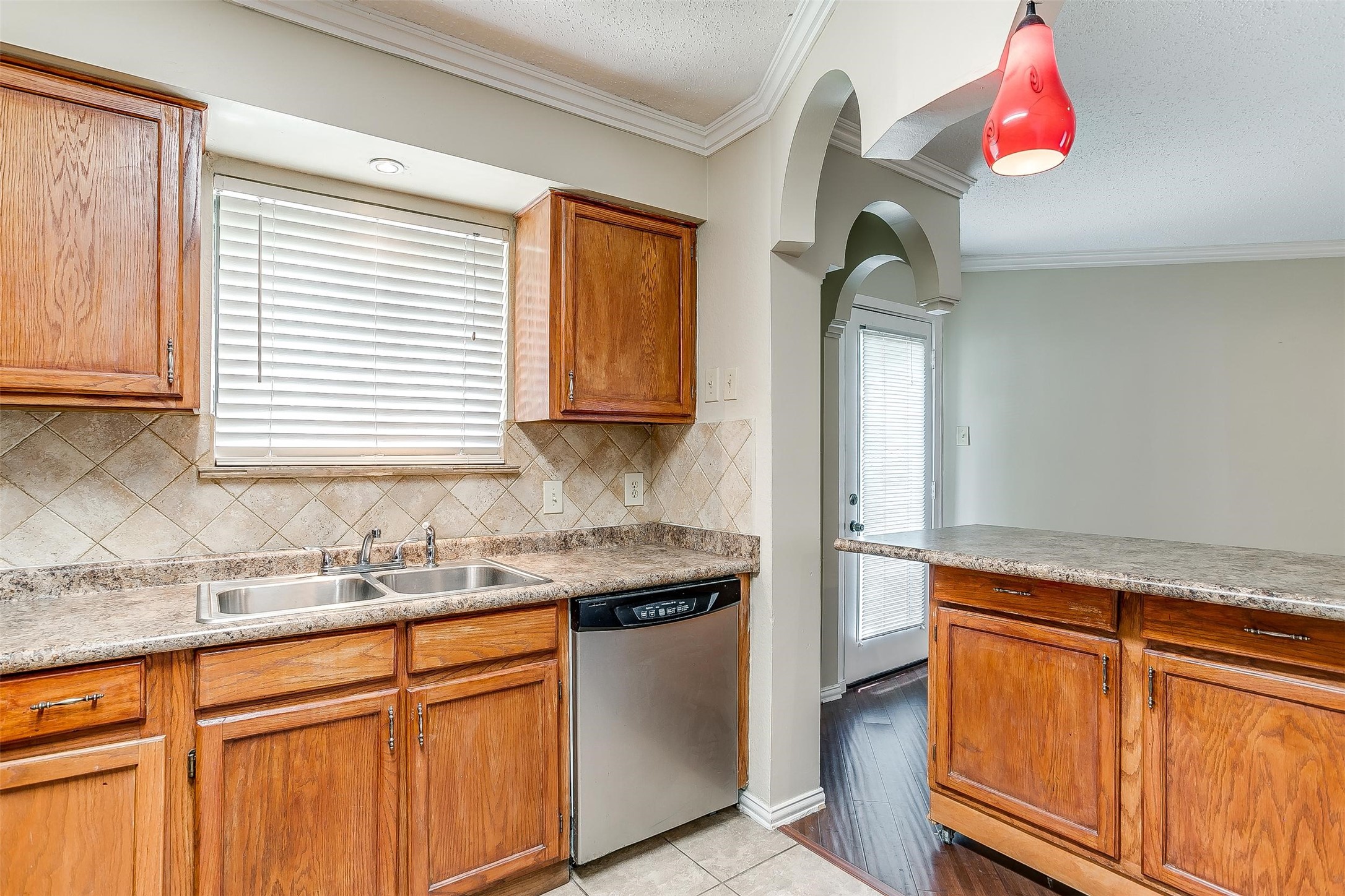 1600 Pecan Chase Circle 6 , Arlington, TX, 76012 | 20873212 | Realty Texas LLC