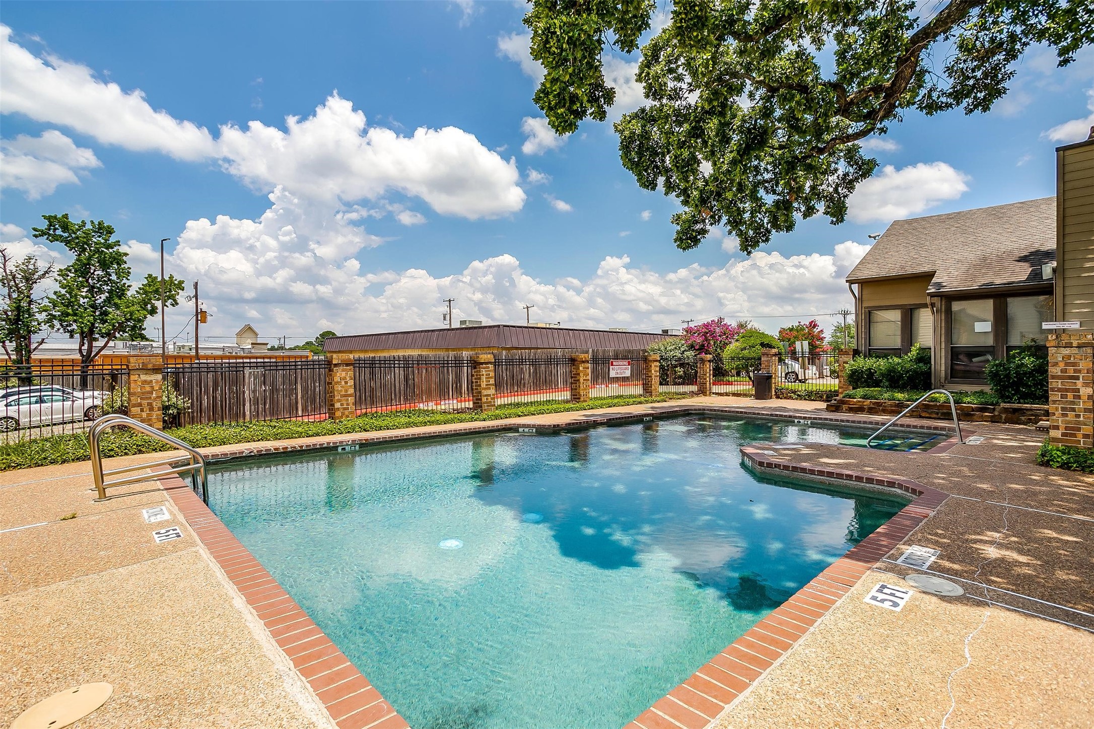 1600 Pecan Chase Circle 6 , Arlington, TX, 76012 | 20873212 | Realty Texas LLC