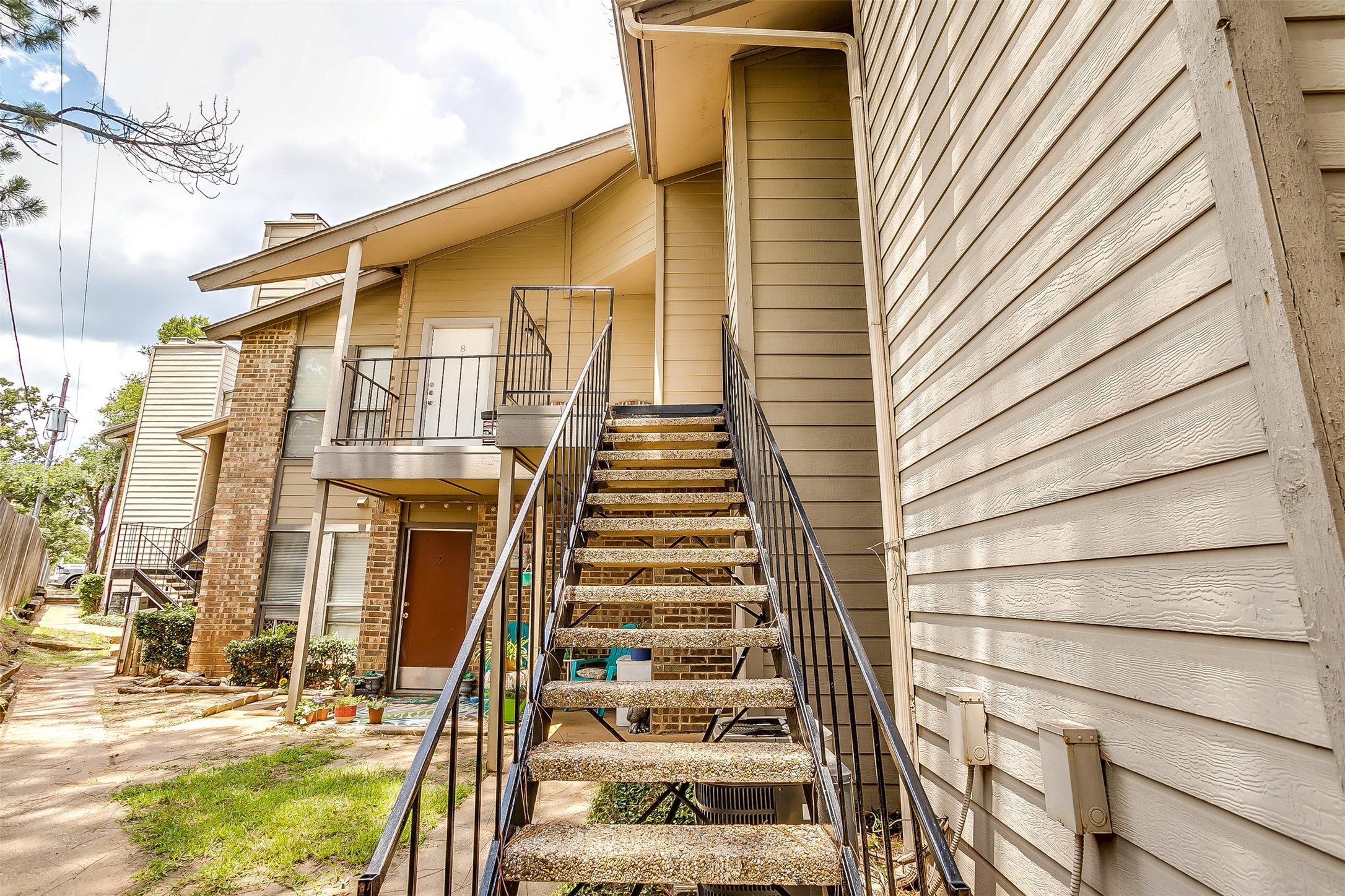 1600 Pecan Chase Circle 6 , Arlington, TX, 76012 | 20873212 | Realty Texas LLC