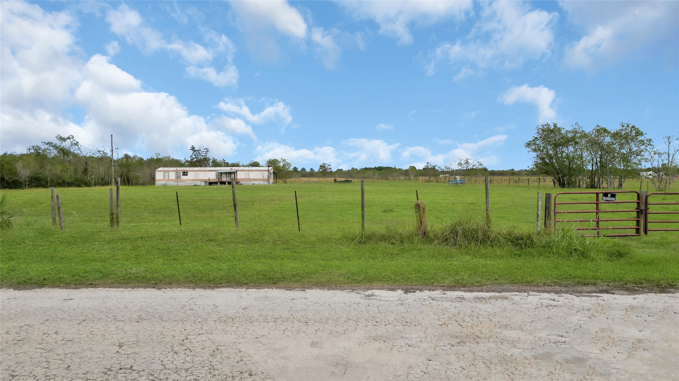 2272 County Road 615 , Dayton, TX, 77535 | 18143165 | Realty Texas LLC