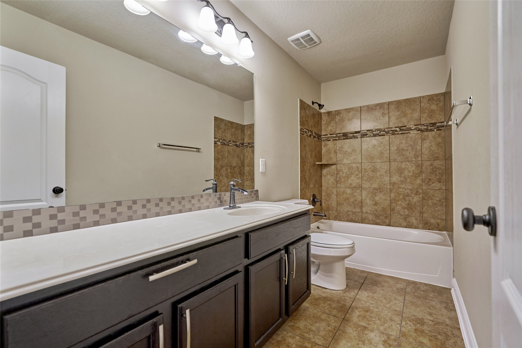 22 Tidwillow Place , The Woodlands, TX, 77375 | 16599215 | Realty Texas LLC
