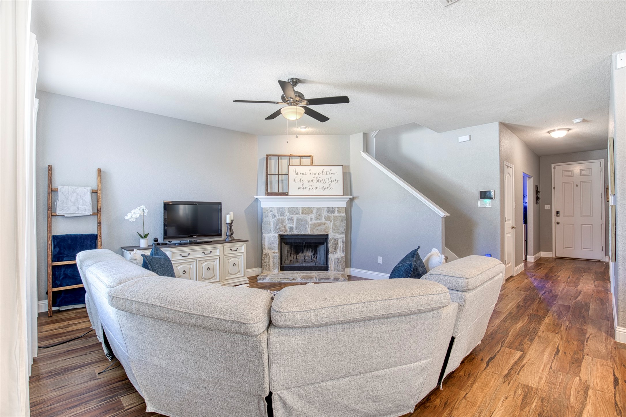 813 Hartsfield Street , Aubrey, TX, 76227 | 20841664 | Realty Texas LLC
