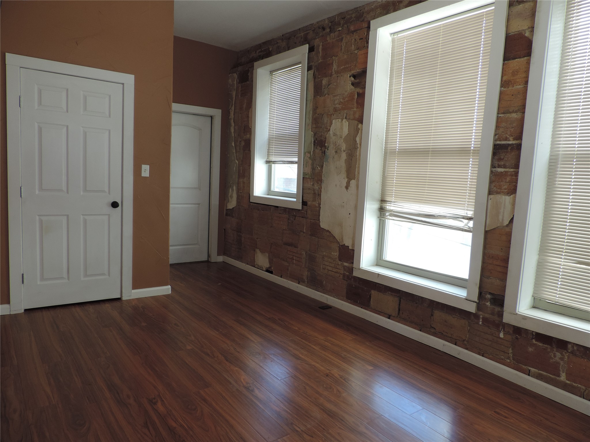 112 S Austin, Ranger, TX, 76470 | 20873917 | Realty Texas LLC