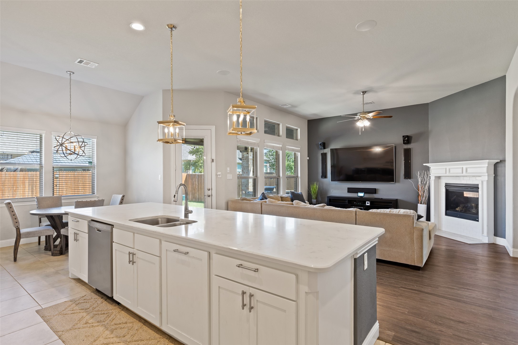 6855 Four Sixes Ranch Road , North Richland Hills, TX, 76182 | 20874508 | Realty Texas LLC