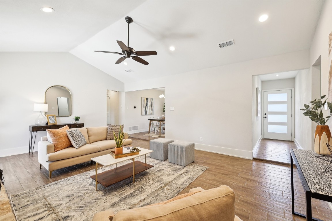 11315 D K Ranch Road , Austin, TX, 78759 | 5309081 | Realty Texas LLC