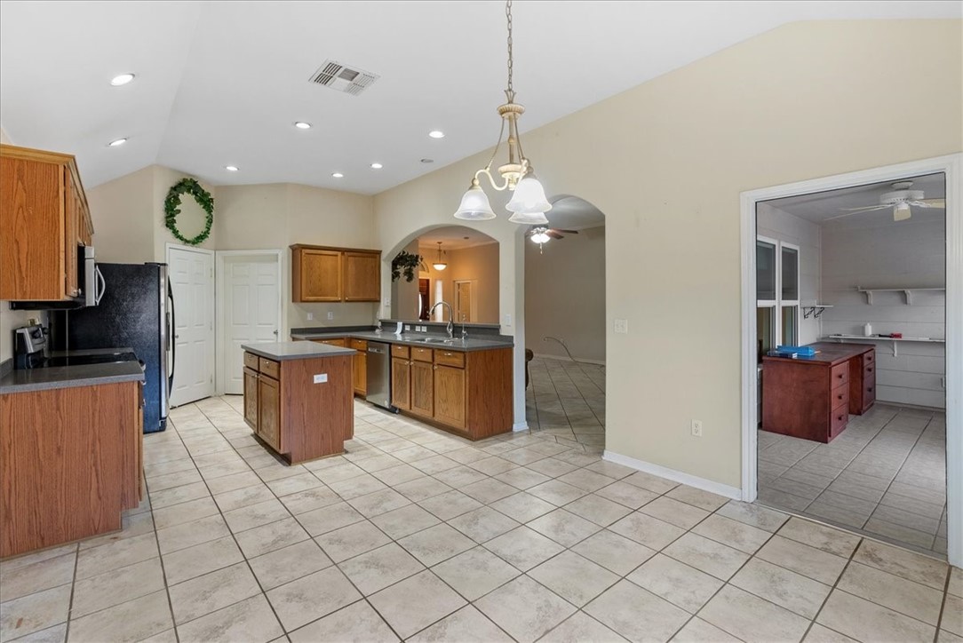 312 San Mateo , Portland, TX, 78374 | 456168 | Realty Texas LLC