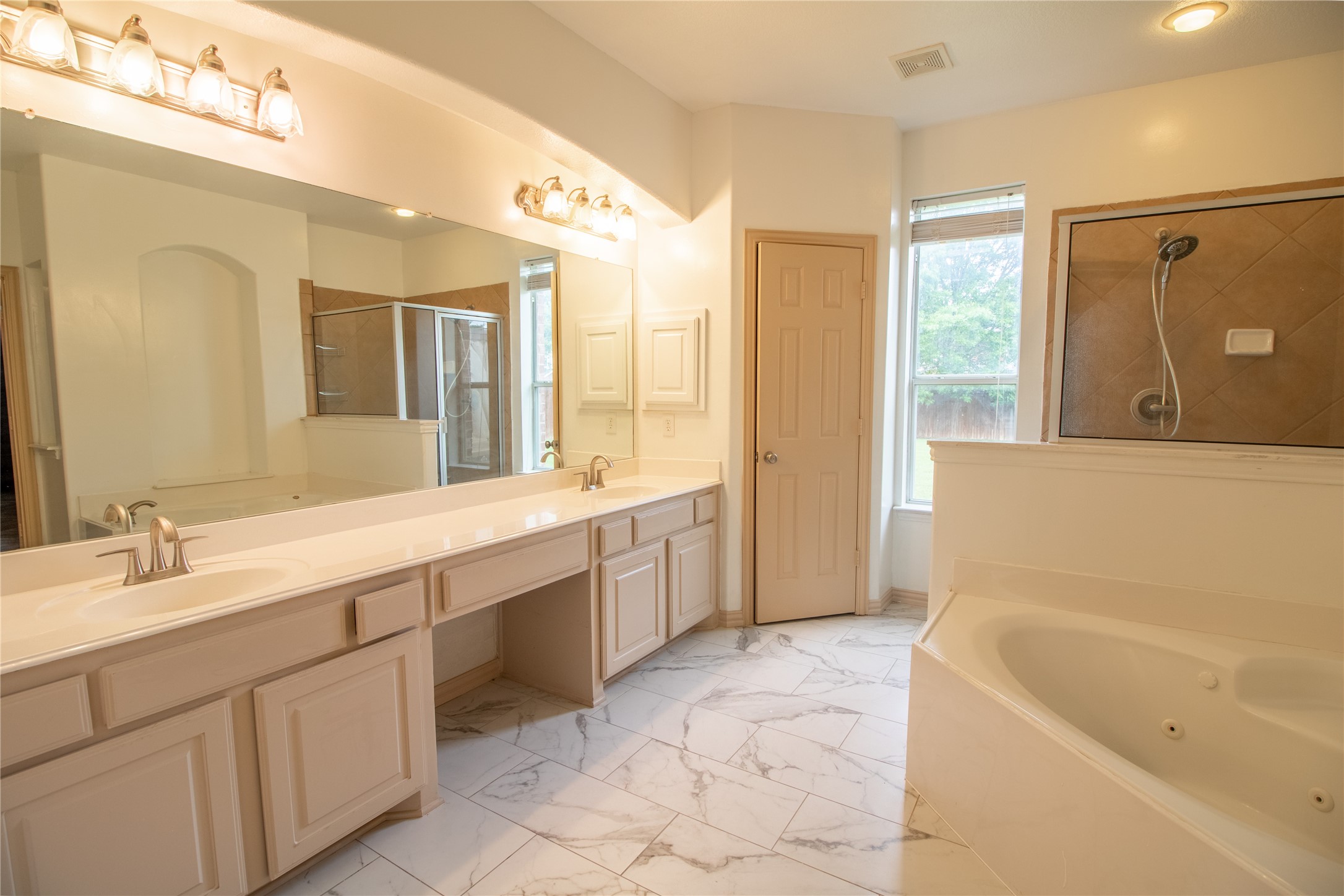 8341 Fullerton Street , Lantana, TX, 76226 | 20875425 | Realty Texas LLC