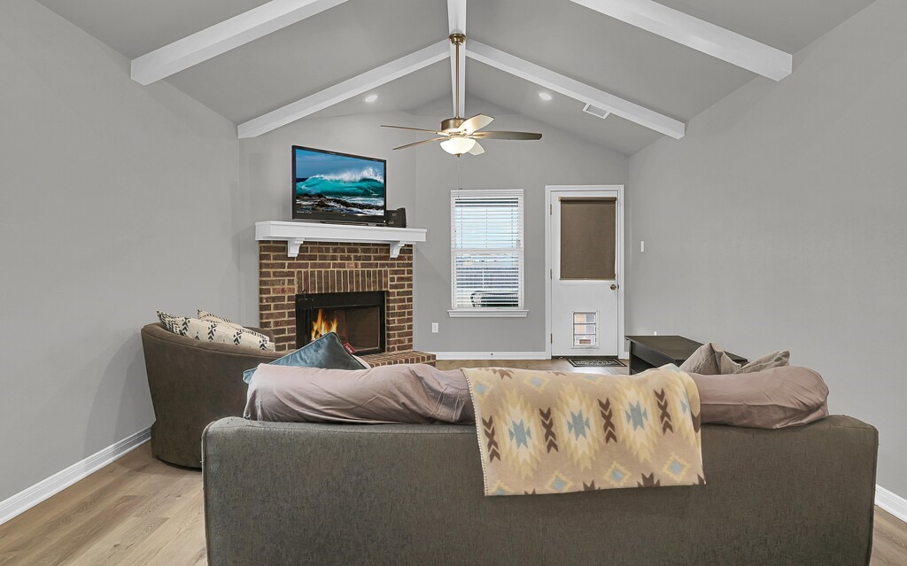 429 Travis Drive , McGregor, TX, 76657 | 228463 | Realty Texas LLC