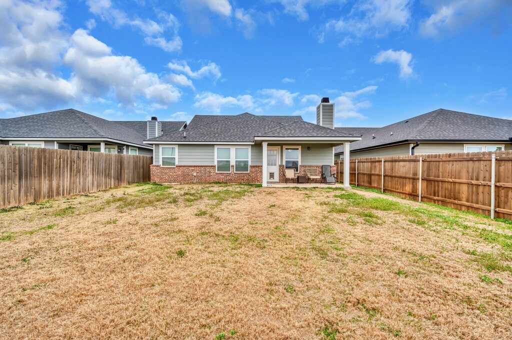 429 Travis Drive , McGregor, TX, 76657 | 228463 | Realty Texas LLC