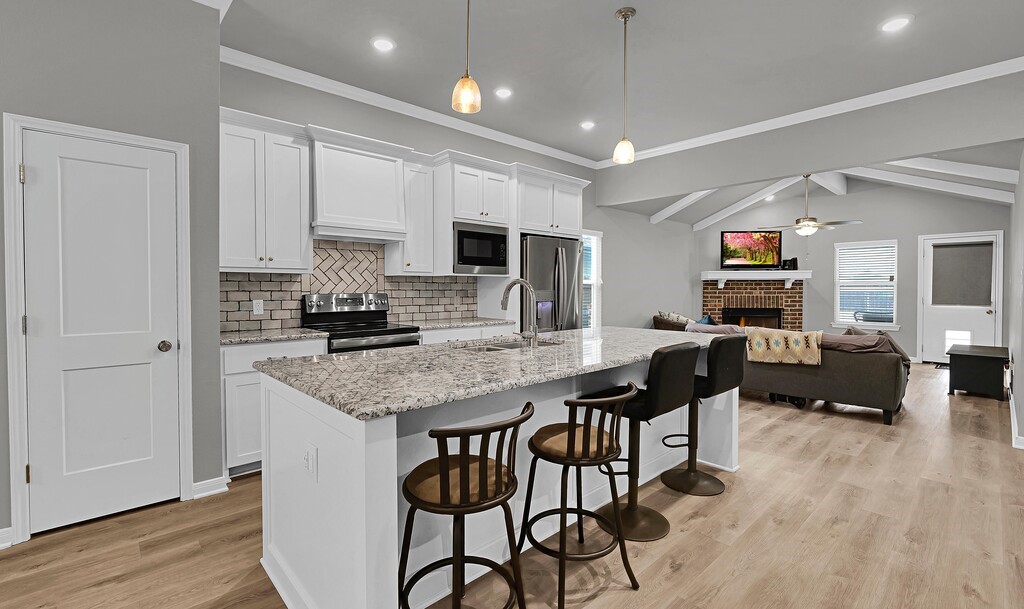 429 Travis Drive , McGregor, TX, 76657 | 228463 | Realty Texas LLC