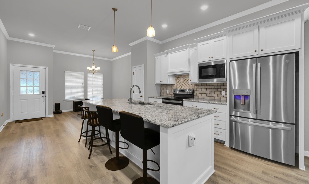 429 Travis Drive , McGregor, TX, 76657 | 228463 | Realty Texas LLC