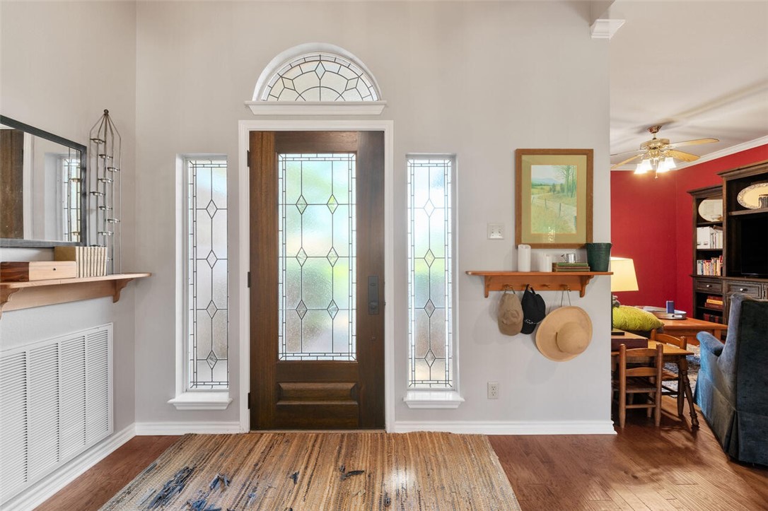 328 Bluebonnet Circle , McGregor, TX, 76657 | 225885 | Realty Texas LLC