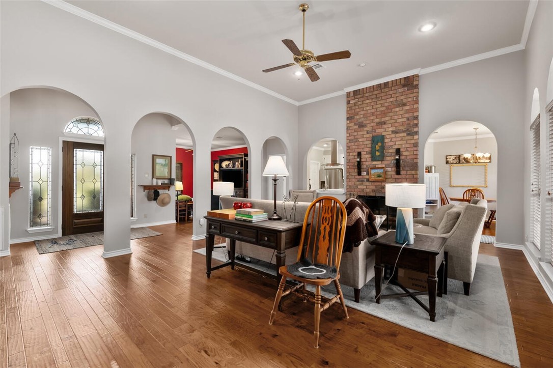 328 Bluebonnet Circle , McGregor, TX, 76657 | 225885 | Realty Texas LLC