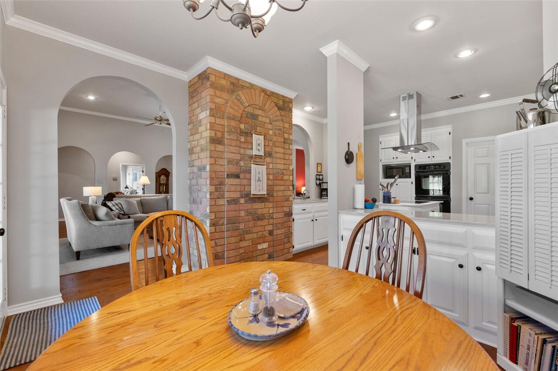 328 Bluebonnet Circle , McGregor, TX, 76657 | 225885 | Realty Texas LLC