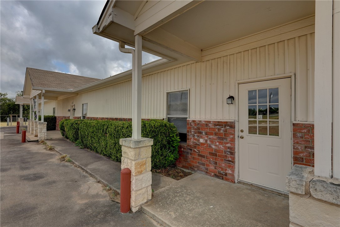 611 W Spring Valley Road , Hewitt, TX, 76643 | 225770 | Realty Texas LLC