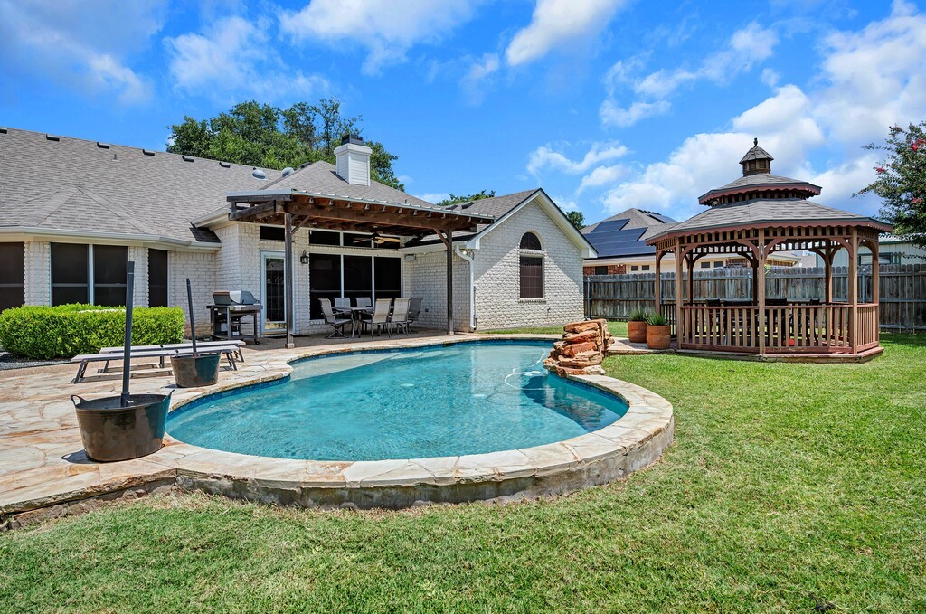 912 Oakmont Drive , Hewitt, TX, 76643 | 224394 | Realty Texas LLC