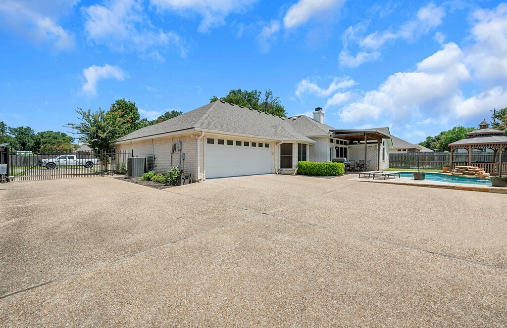 912 Oakmont Drive , Hewitt, TX, 76643 | 224394 | Realty Texas LLC
