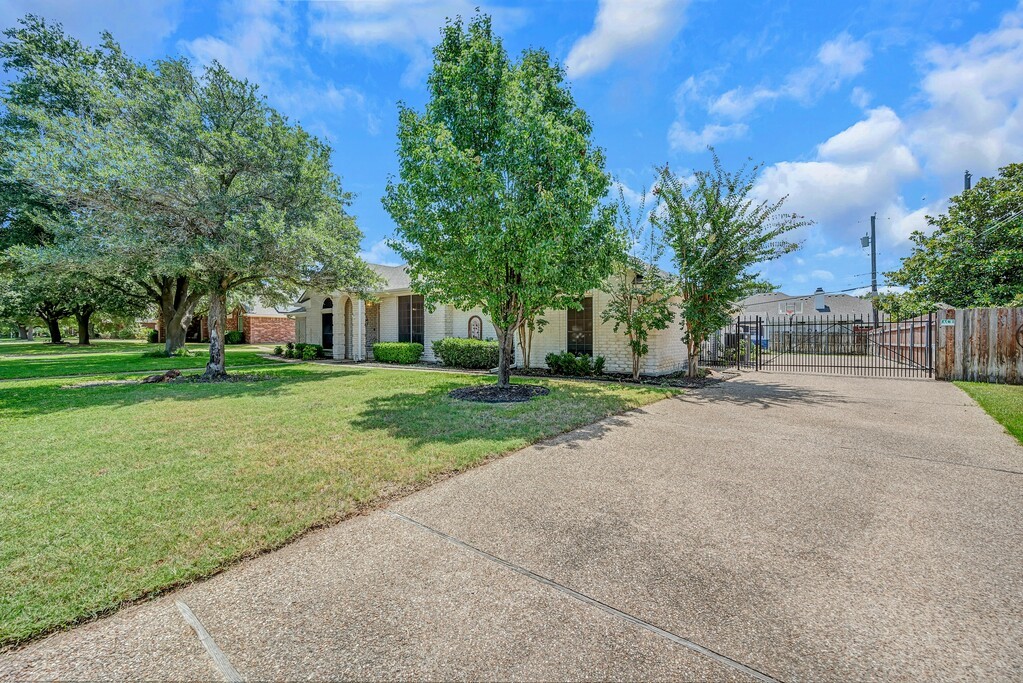 912 Oakmont Drive , Hewitt, TX, 76643 | 224394 | Realty Texas LLC
