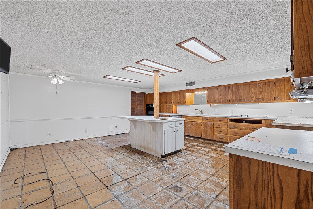 1 Mesquite Tree Avenue , Marlin, TX, 76661 | 225846 | Realty Texas LLC