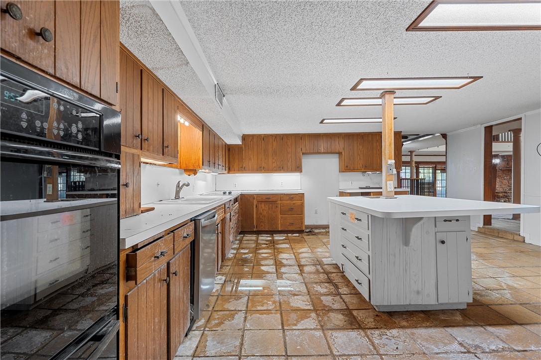 1 Mesquite Tree Avenue , Marlin, TX, 76661 | 225846 | Realty Texas LLC