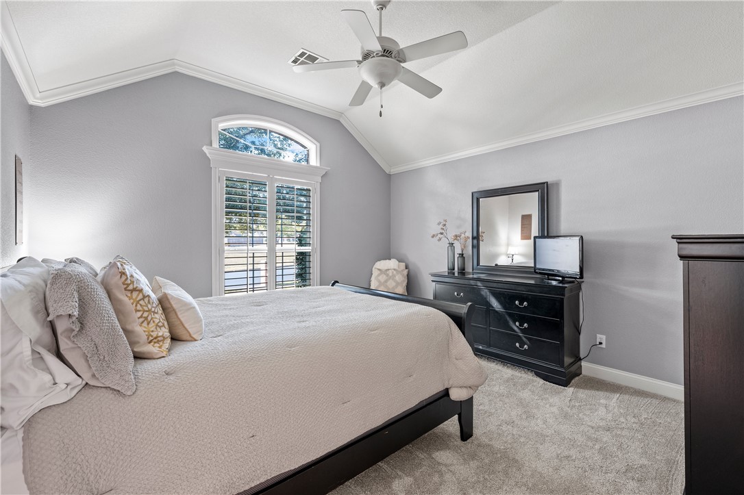 100 Painted Horse Trail , Woodway, TX, 76712 | 226885 | Realty Texas LLC