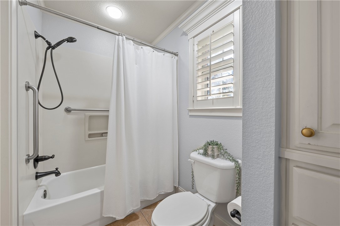 100 Painted Horse Trail , Woodway, TX, 76712 | 226885 | Realty Texas LLC