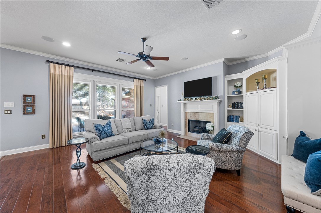 100 Painted Horse Trail , Woodway, TX, 76712 | 226885 | Realty Texas LLC
