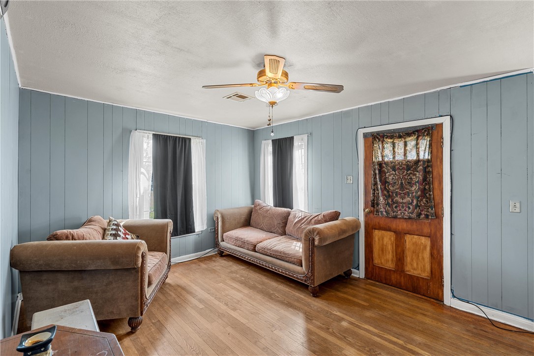 1630 Egan Lane , Waco, TX, 76705 | 228556 | Realty Texas LLC