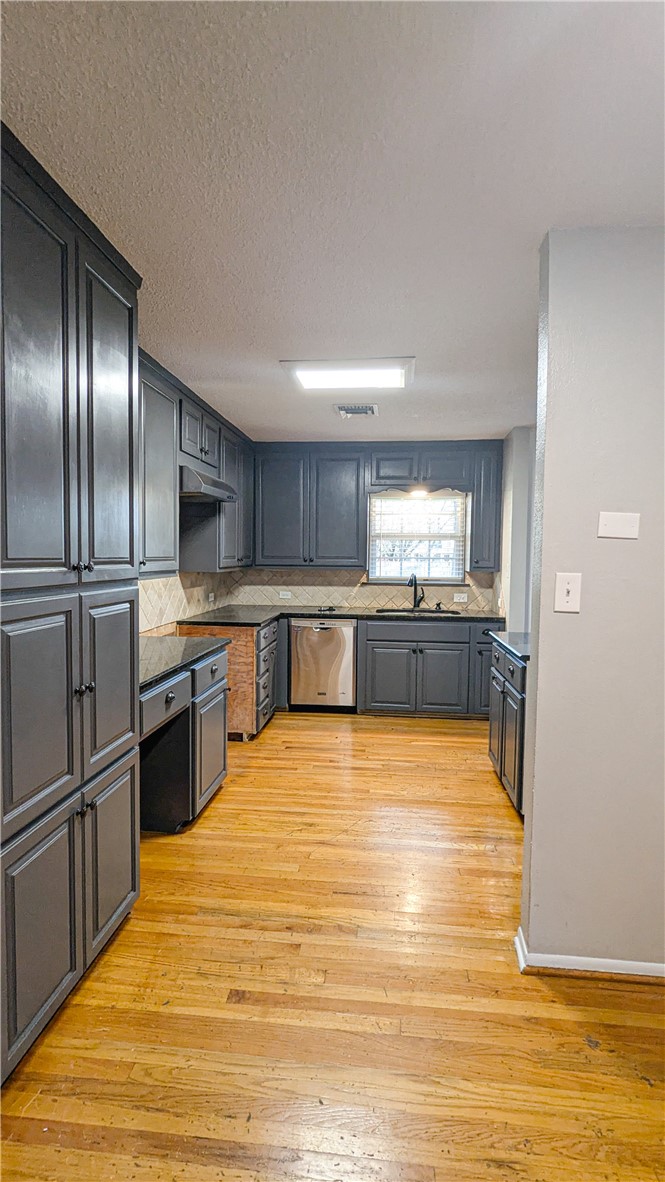 1122 W 6th Street , McGregor, TX, 76657 | 228610 | Realty Texas LLC