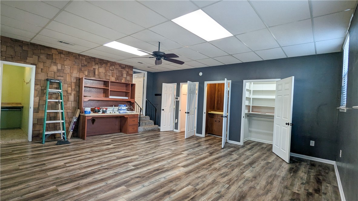 1122 W 6th Street , McGregor, TX, 76657 | 228610 | Realty Texas LLC