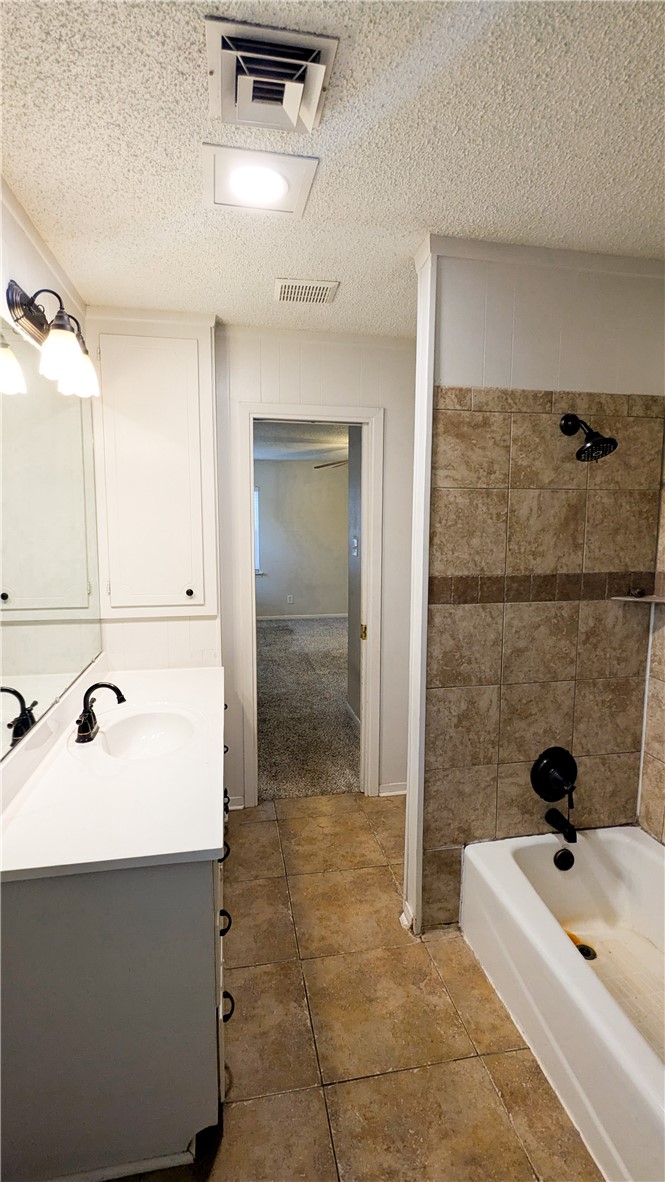 1122 W 6th Street , McGregor, TX, 76657 | 228610 | Realty Texas LLC