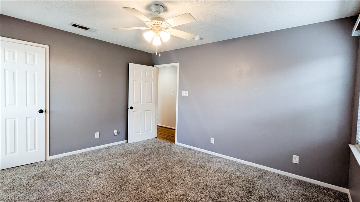 1122 W 6th Street , McGregor, TX, 76657 | 228610 | Realty Texas LLC