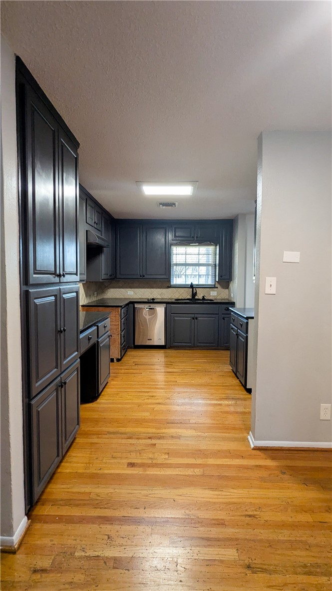 1122 W 6th Street , McGregor, TX, 76657 | 228610 | Realty Texas LLC